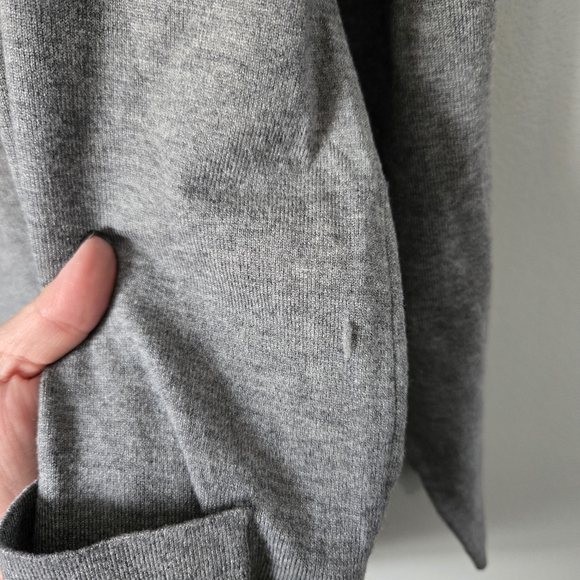 New In Grey Open-Front Women's Cardigan Sweater Size Large - Picture 6 of 7